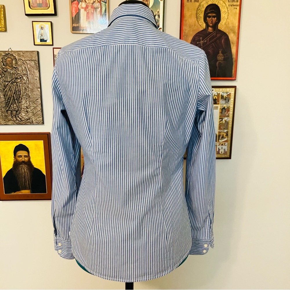Vintage Gap Ruffle front button down - Picture 5 of 8